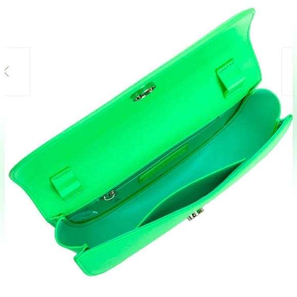 NWT Melie Bianco Neon Green Shoulder Bag with‎ Chunky Chain Strap | Y2K Baguette - Picture 5 of 12
